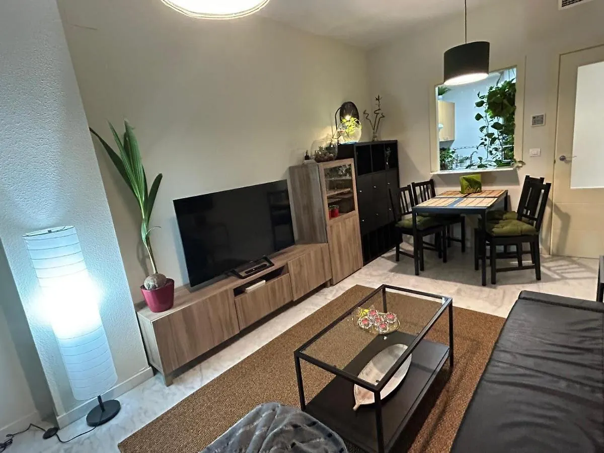 Apartamento Suite Torre Alta Parking Gratis Seville 0*,