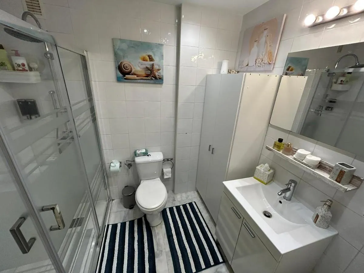 Apartamento Suite Torre Alta Parking Gratis Seville 0*,